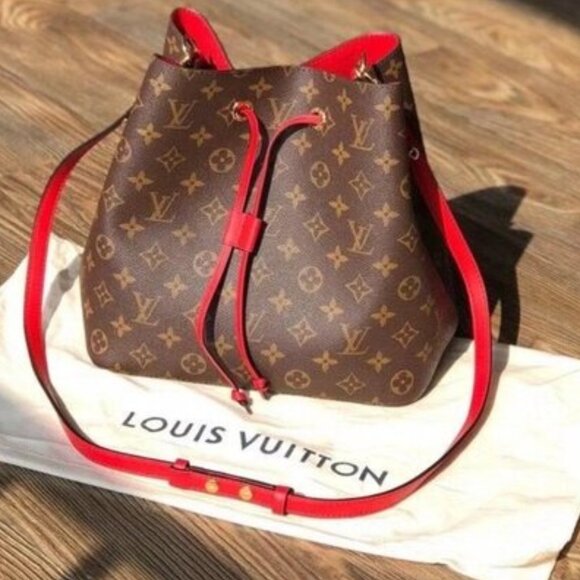 LOUIS VUITTON Monogram NeoNoe Bucket Bag-Red Interior - Picture 1 of 4